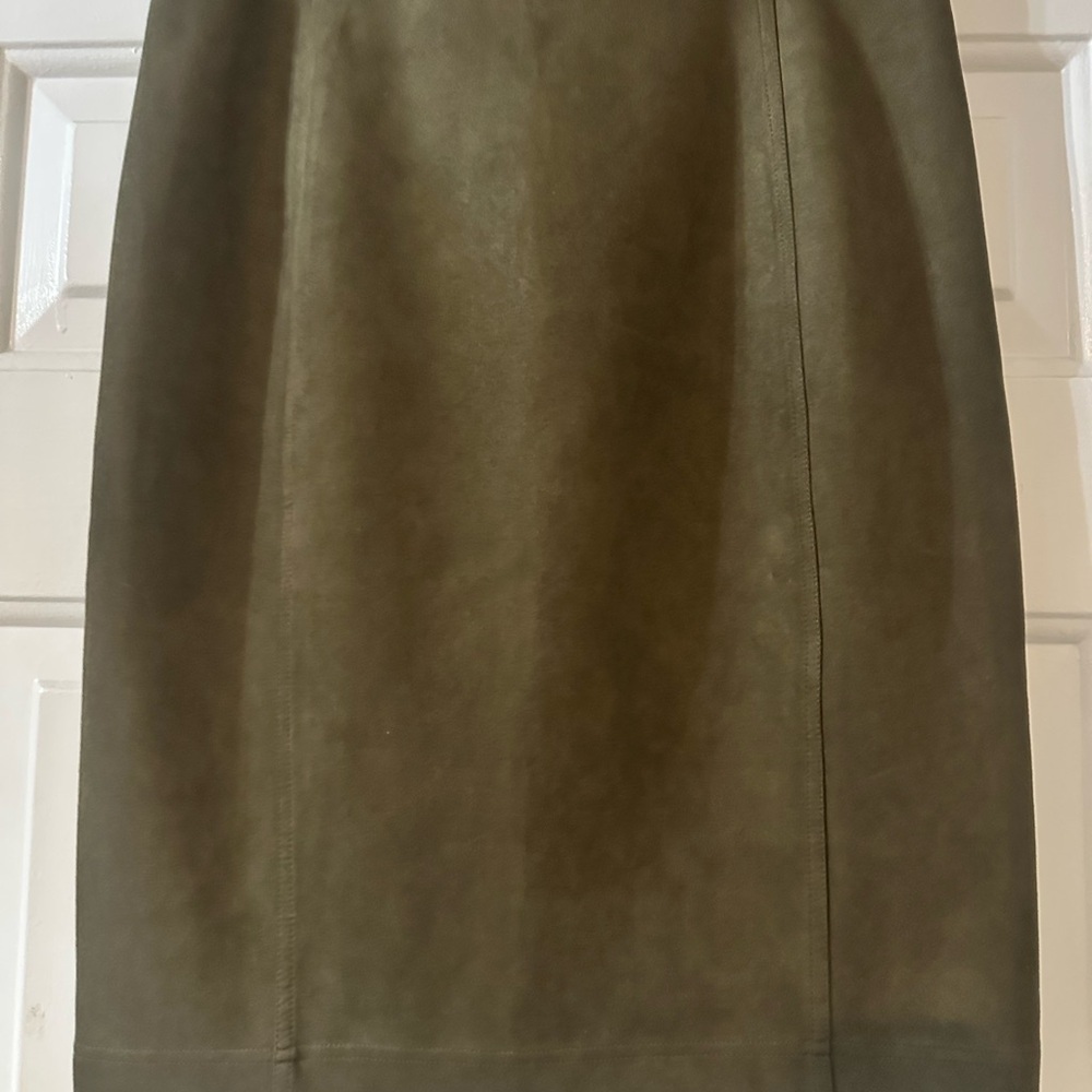 Premise Olive Green Faux Suede Pencil Skirt. Size medium. - Picture 4 of 6